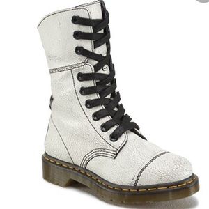 Rare dr.marten amilita tall boot